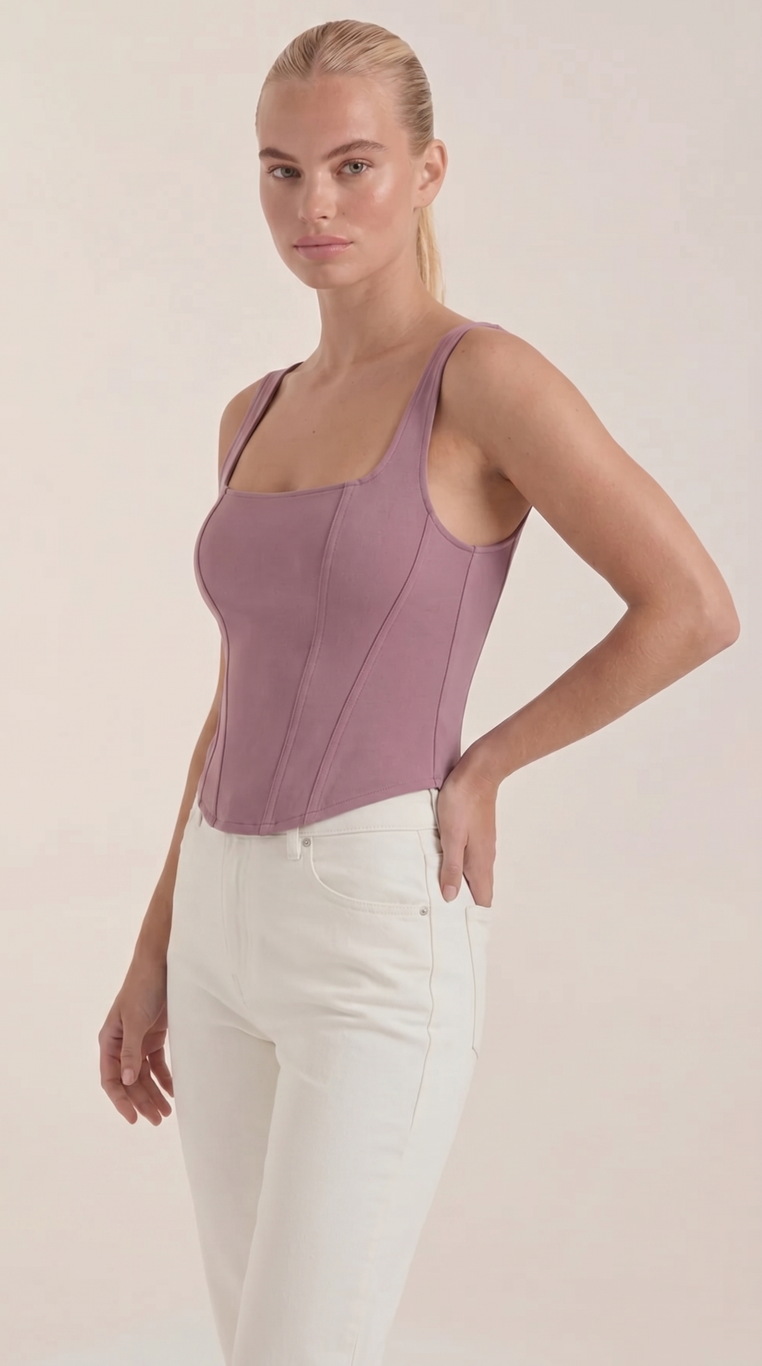 Roze / L